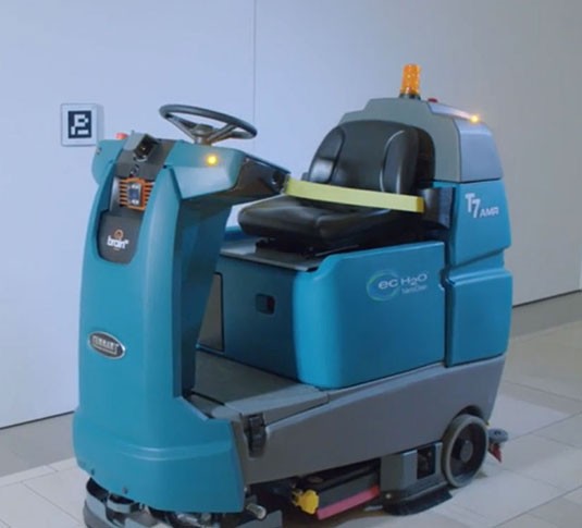 T7AMR Robotic Floor Scrubber alt 6